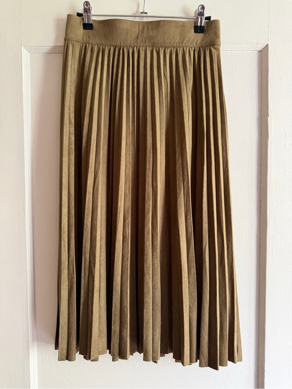 Tahari Soft Pleated Midi Skirt Tan